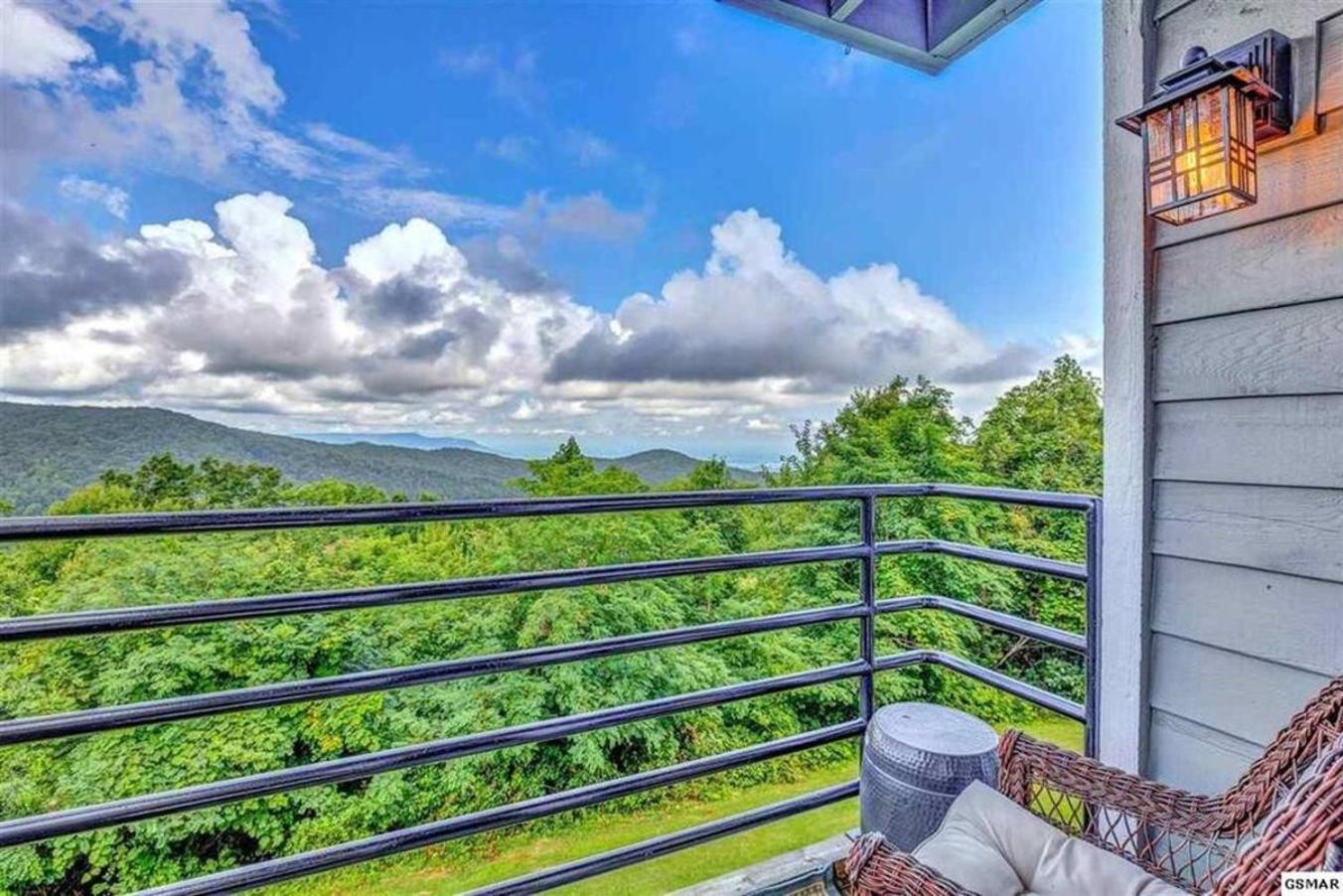 ガトリンバーグ Breathtaking Sunsets, Views, Pool, Heaven Awaits!ヴィラ エクステリア 写真
